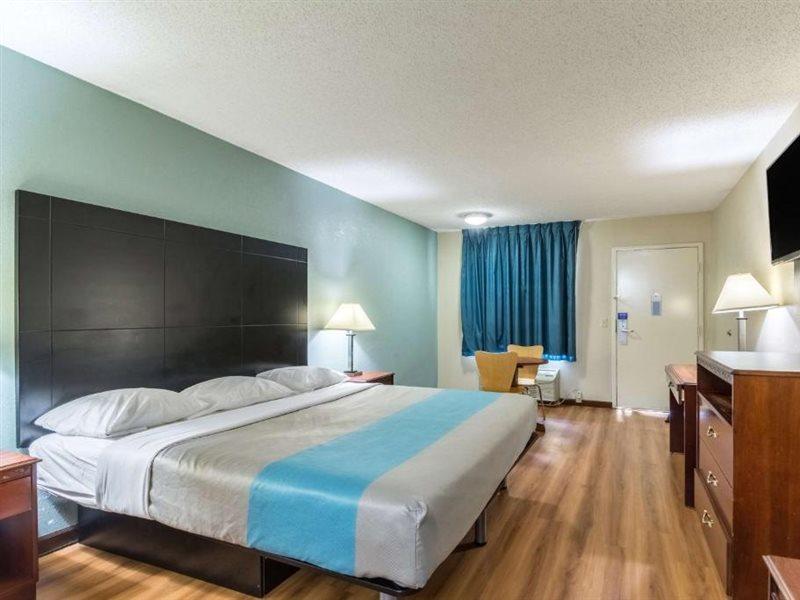 Motel 6-Kenly, Nc Εξωτερικό φωτογραφία