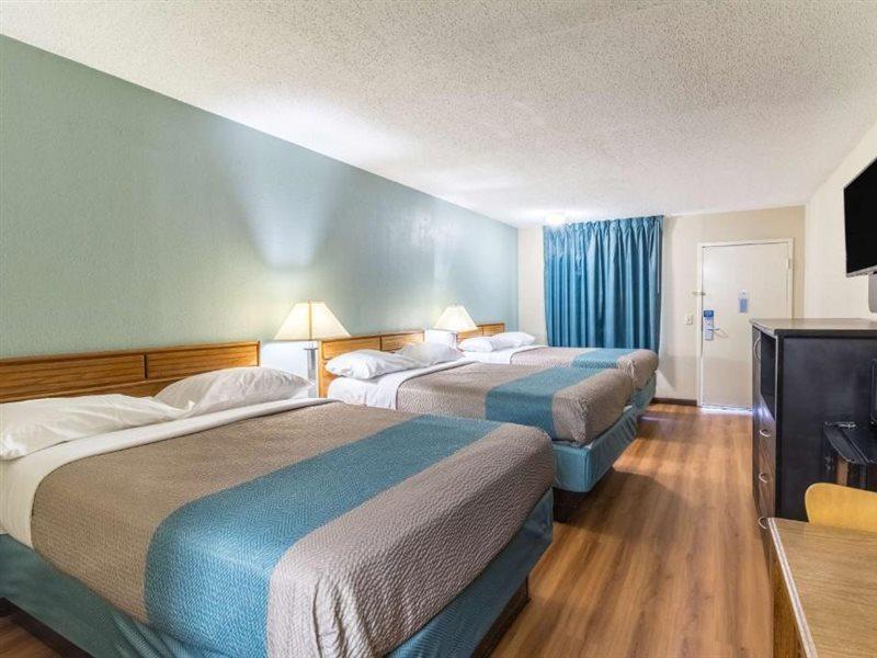 Motel 6-Kenly, Nc Εξωτερικό φωτογραφία