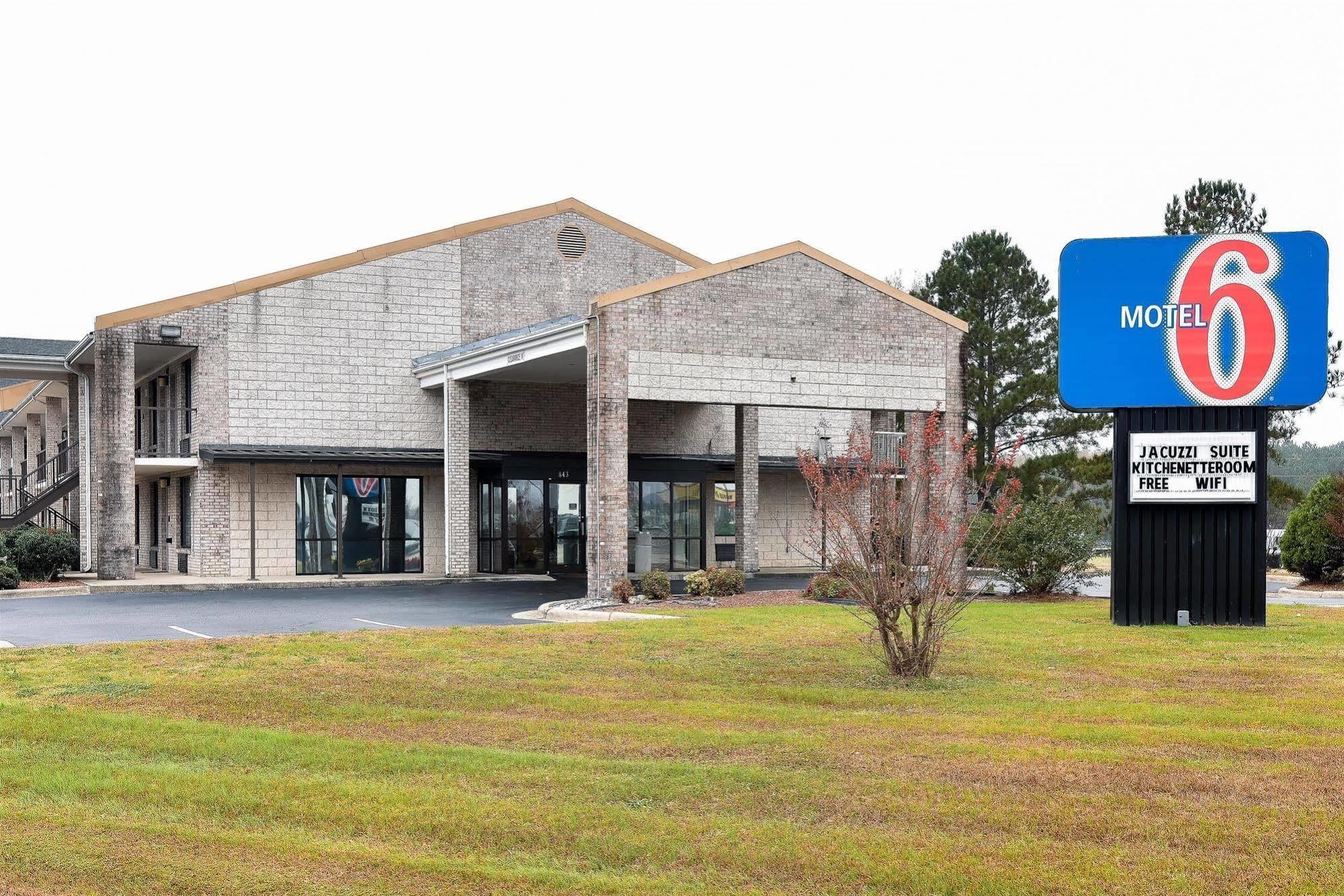 Motel 6-Kenly, Nc Εξωτερικό φωτογραφία