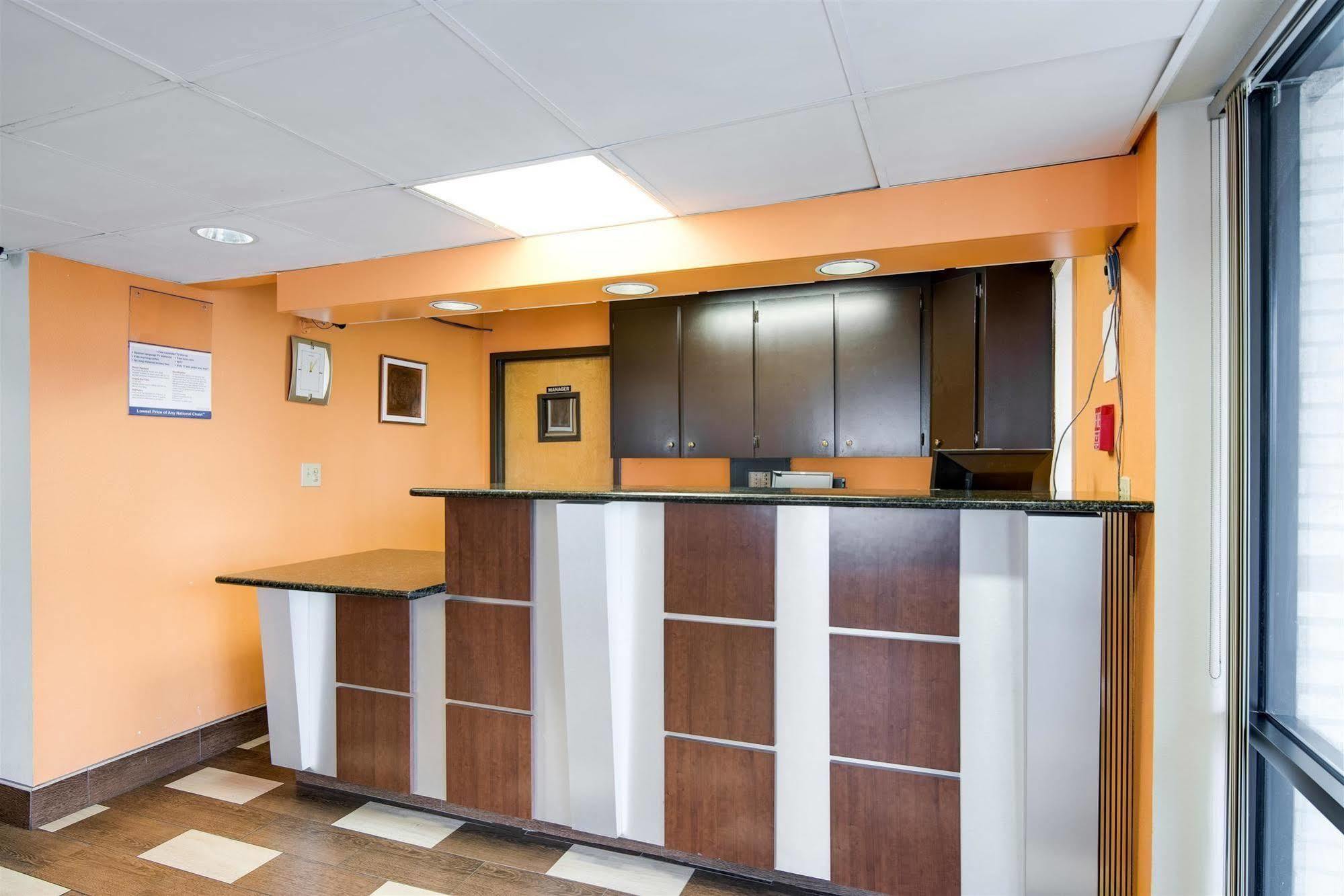 Motel 6-Kenly, Nc Εξωτερικό φωτογραφία