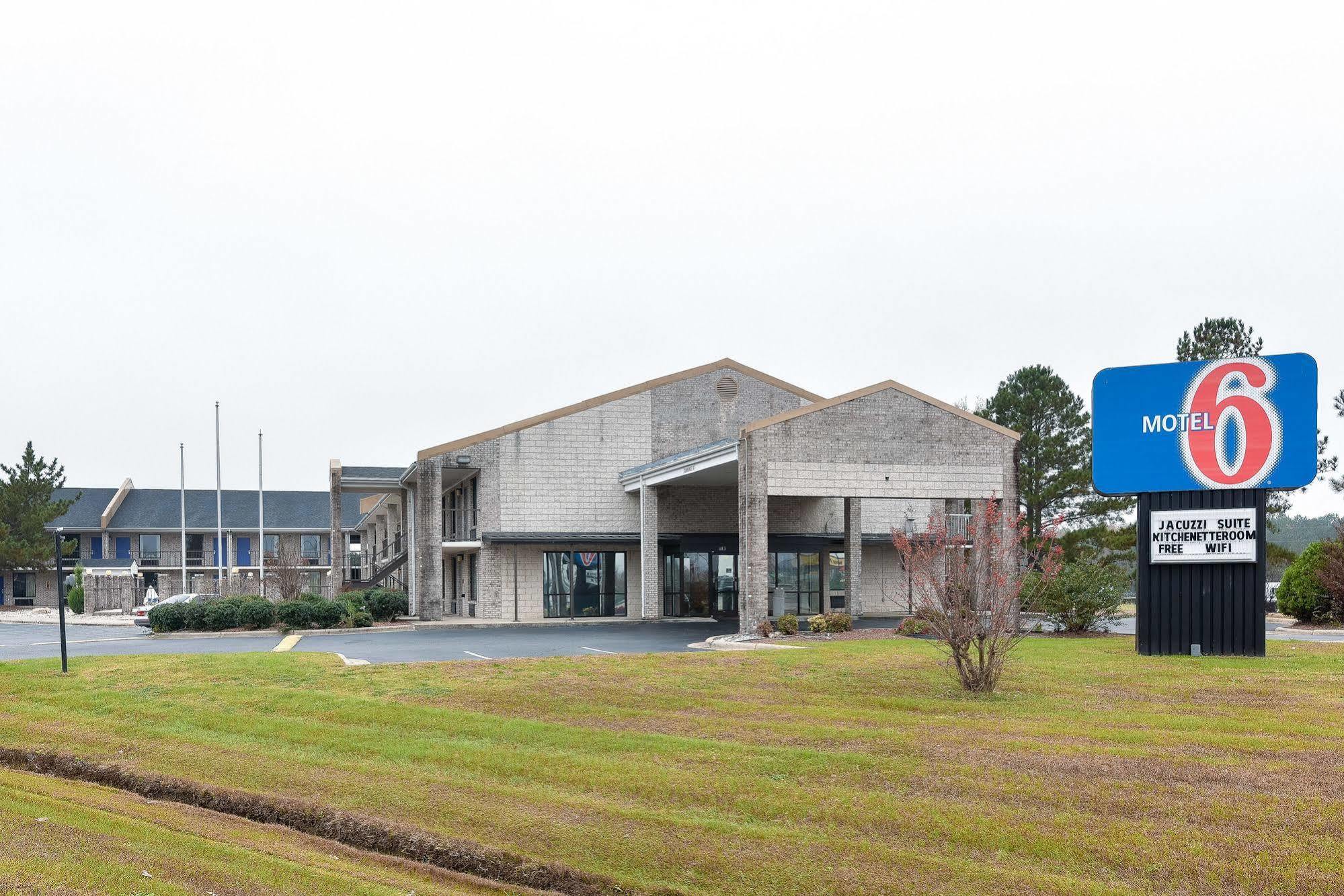 Motel 6-Kenly, Nc Εξωτερικό φωτογραφία